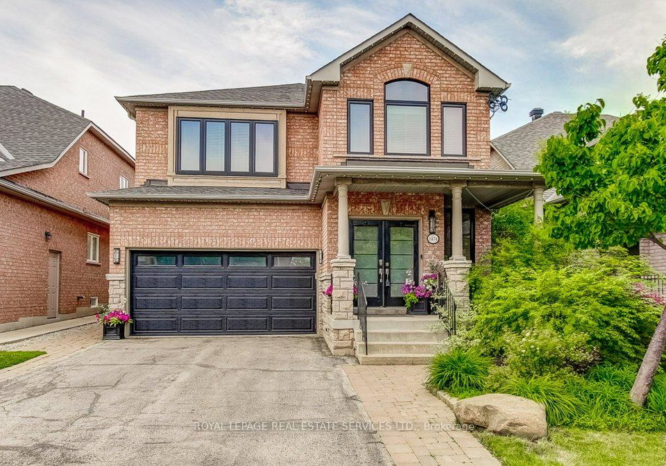 1474-derby-county-crescent-oakville-ontario-w13419282