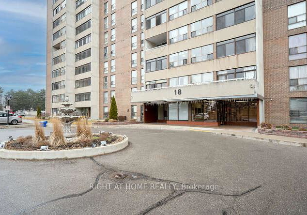 18-knightsbridge-road-brampton-ontario-w13419396