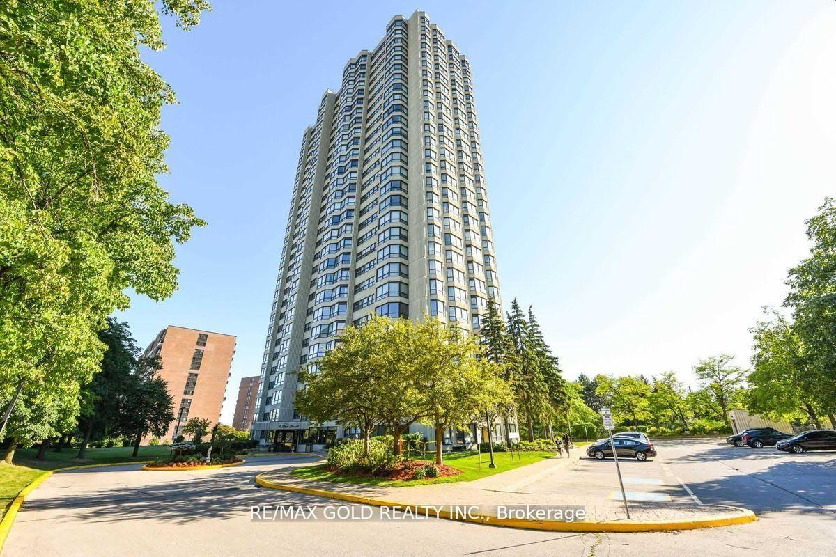 8-lisa-street-brampton-ontario-w13419464