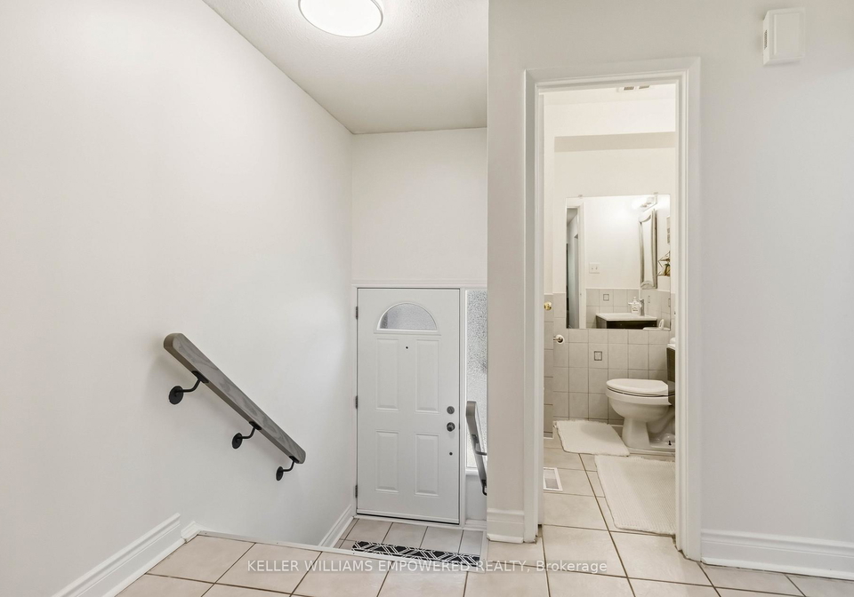 60-hanson-road-mississauga-ontario-w13419504