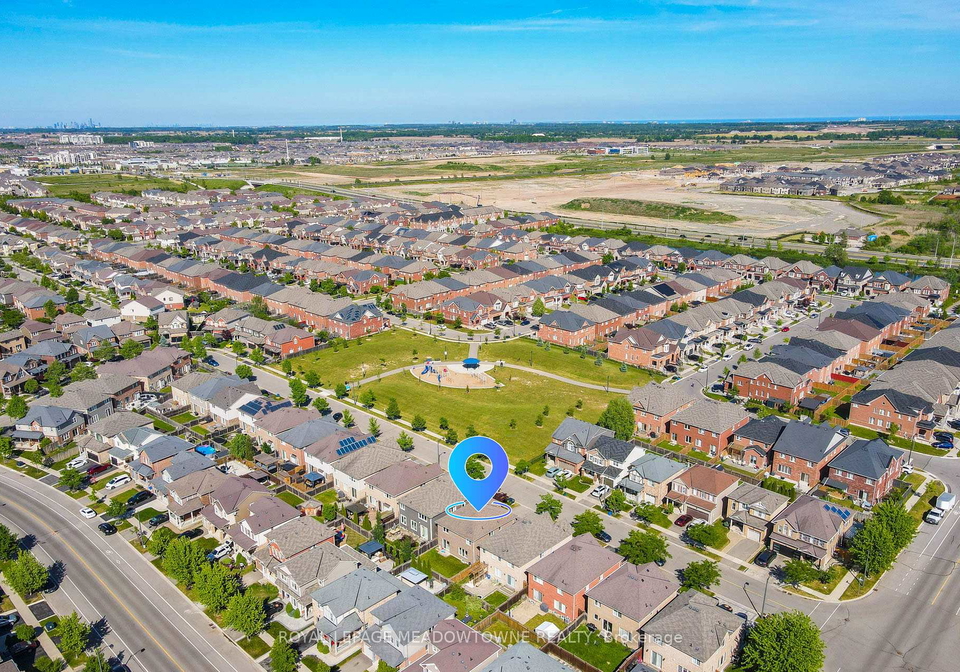 389-nakerville-crescent-milton-ontario-w13419530