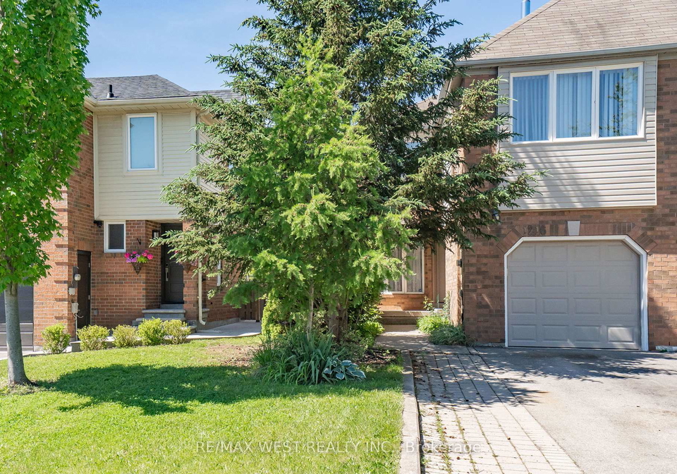 1216-leewood-drive-oakville-ontario-w13419842