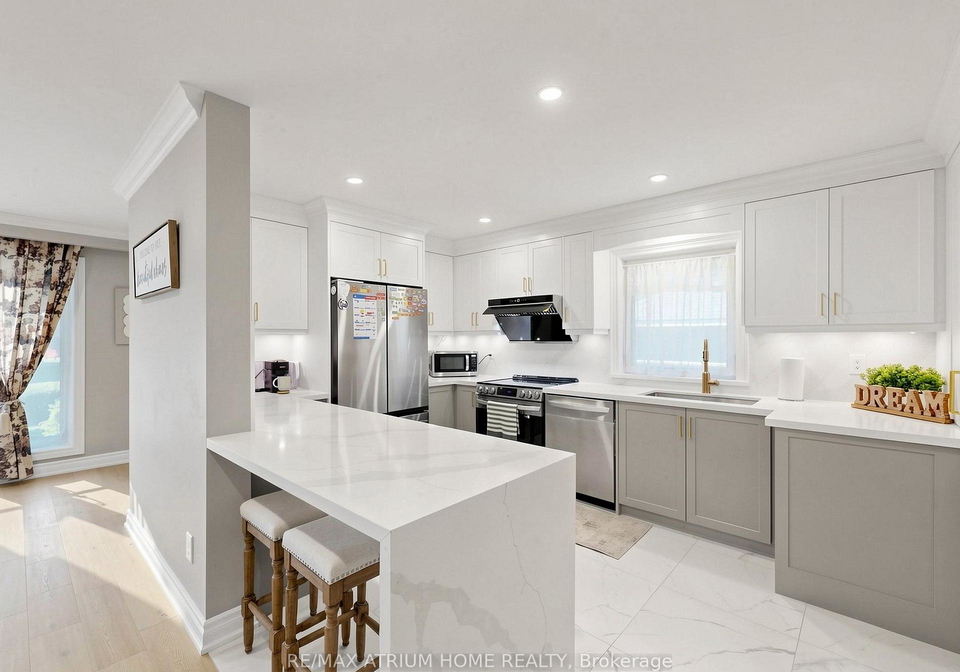 606-parkside-drive-oakville-ontario-w13419946