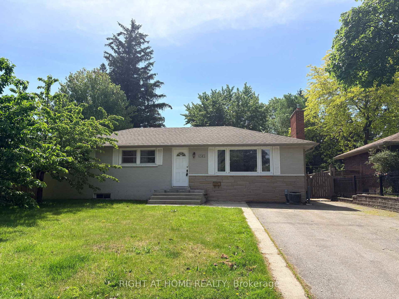 4382-new-street-burlington-ontario-w13419968