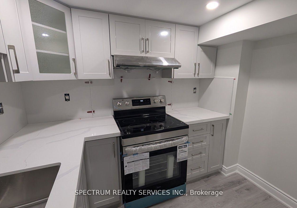 1525-cranberry-crescent-milton-ontario-w13420160