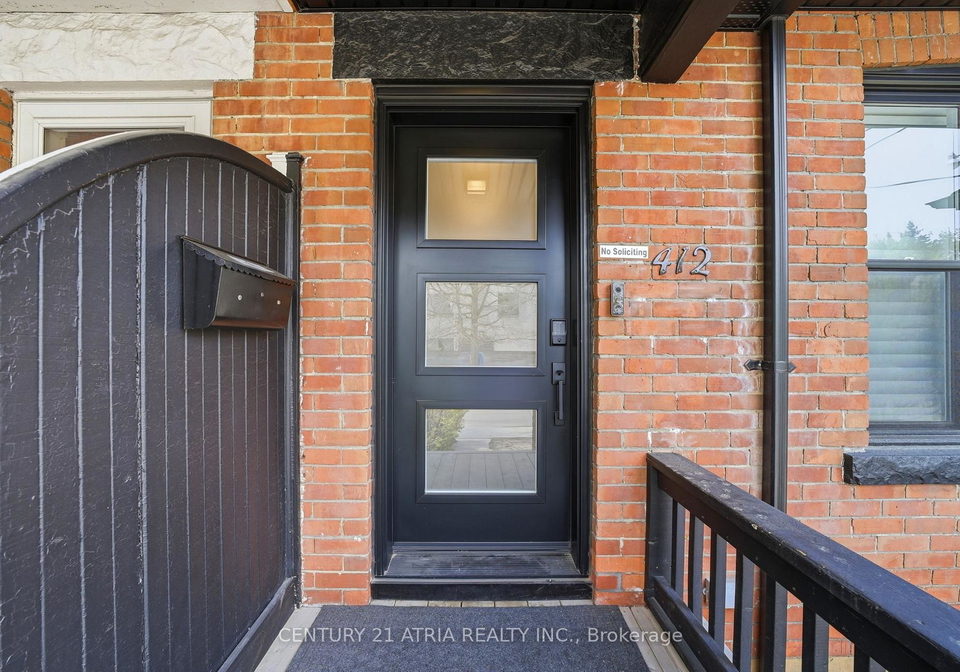 412-delaware-avenue-toronto-ontario-w13420188