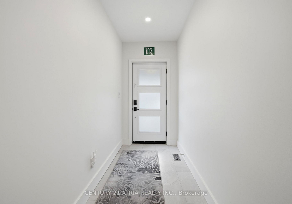 412-delaware-avenue-toronto-ontario-w13420188