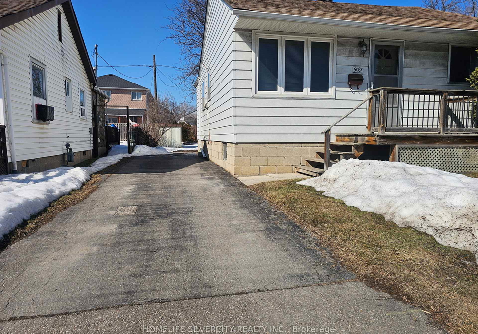 3067-churchill-avenue-mississauga-ontario-w13420300