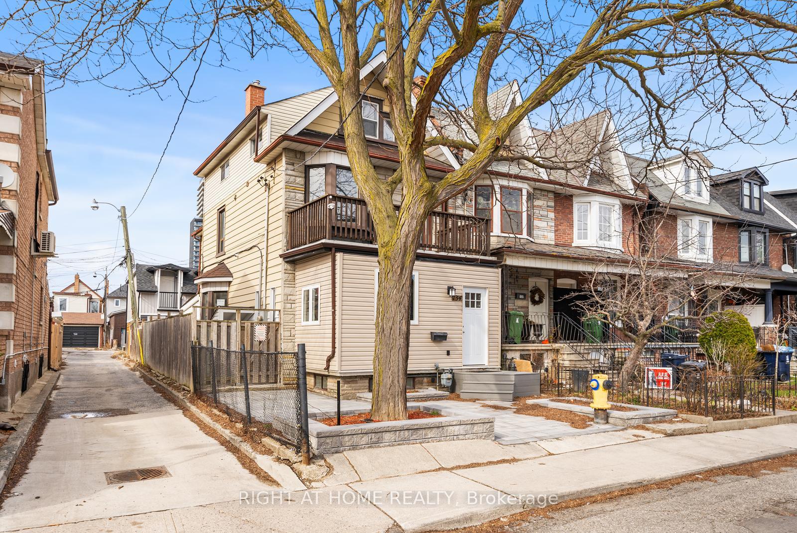 134-millicent-street-toronto-ontario-w13420348