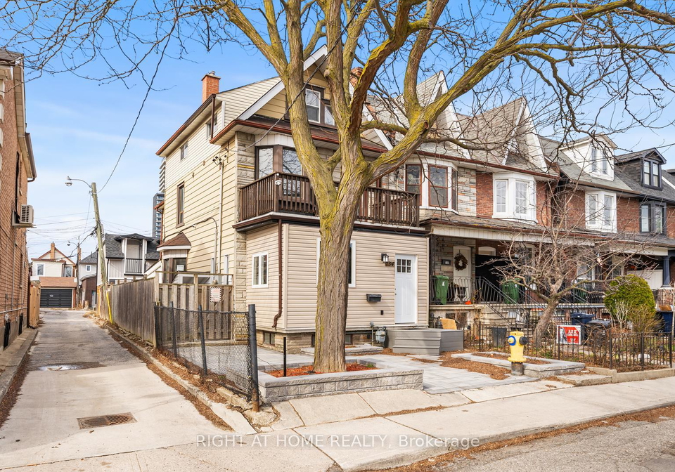 134-millicent-street-toronto-ontario-w13420348