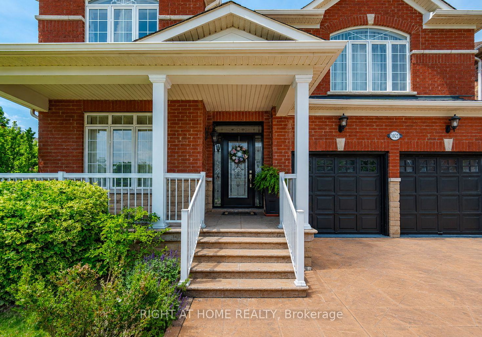 1021-hemstreet-crescent-milton-ontario-w13420400