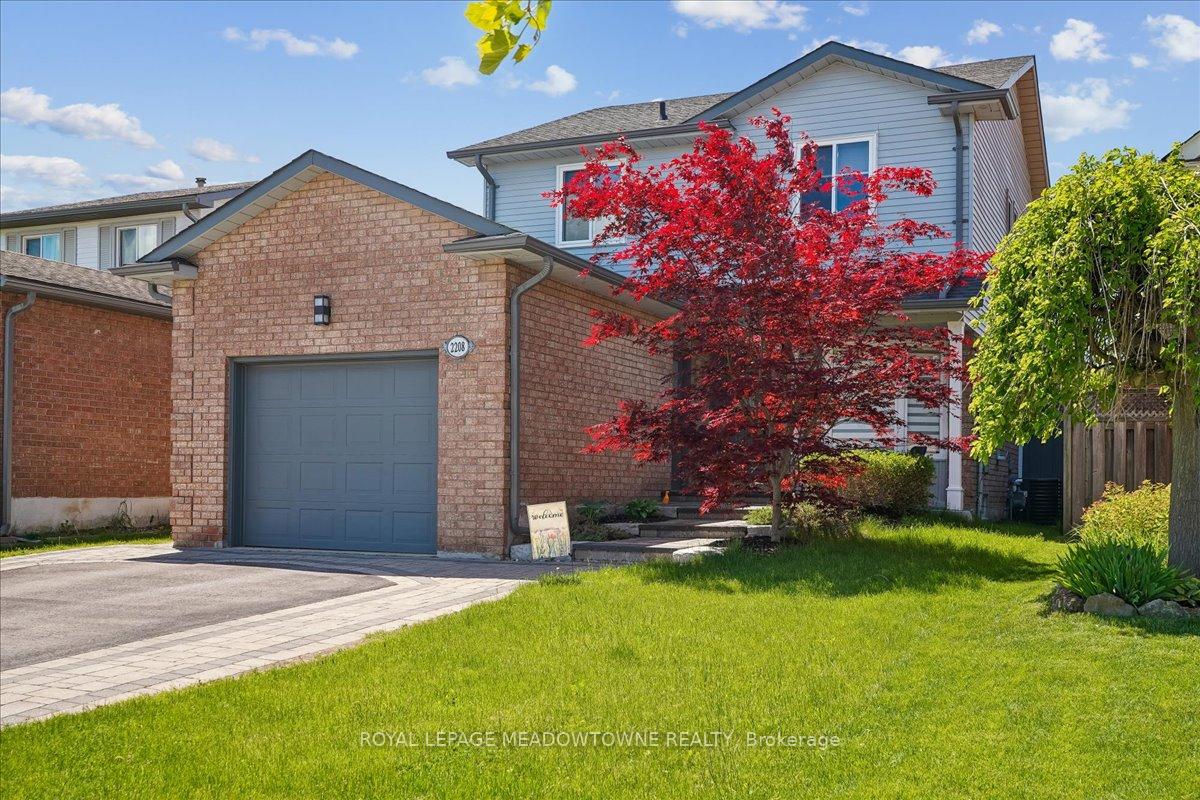 2208-hunt-crescent-burlington-ontario-w13420452