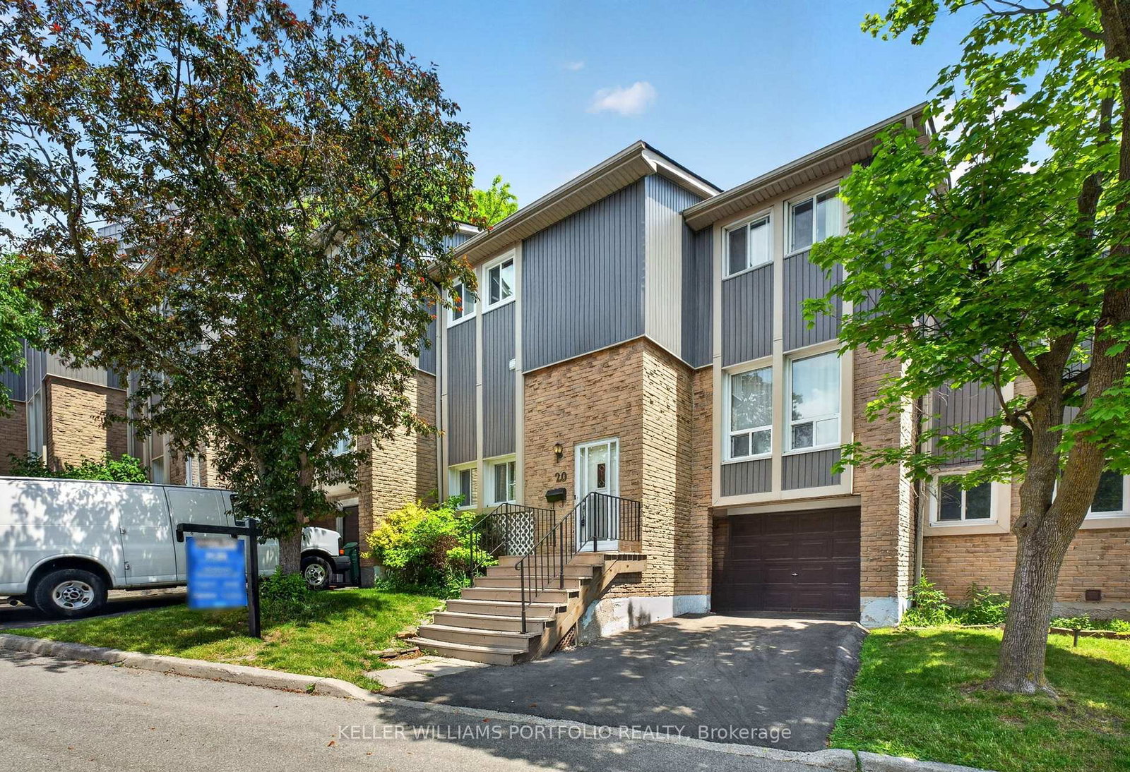 900-dundas-street-w-mississauga-ontario-w13420504
