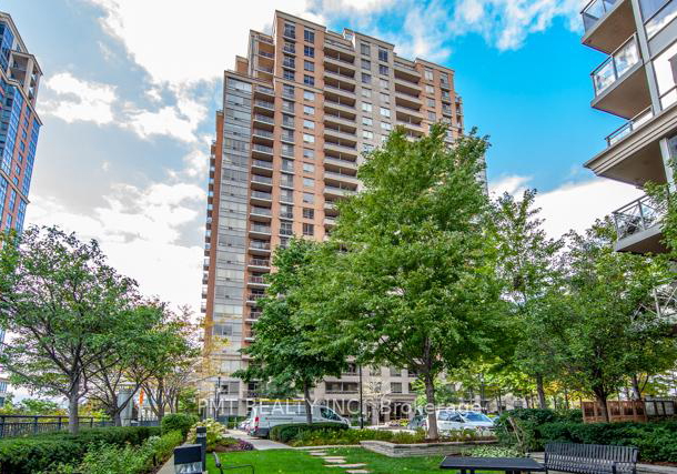 5233-dundas-street-w-etobicoke-ontario-w13420512
