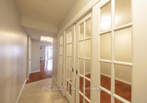 5233-dundas-street-w-etobicoke-ontario-w13420512