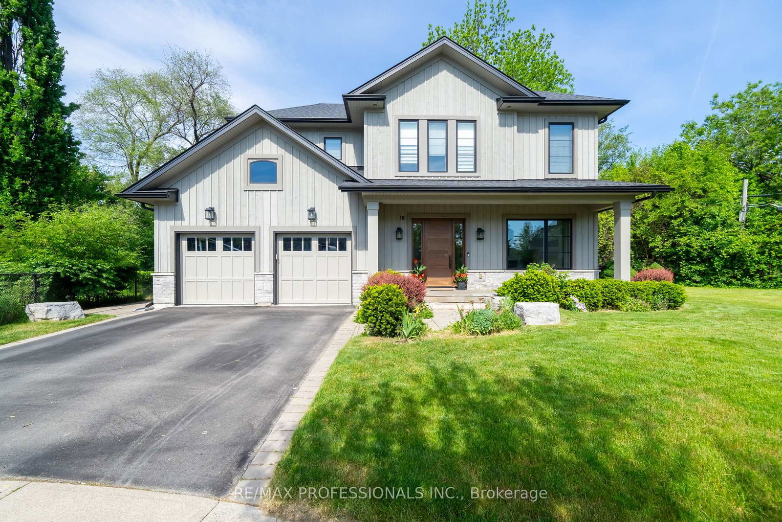 18-florence-drive-oakville-ontario-w13421044