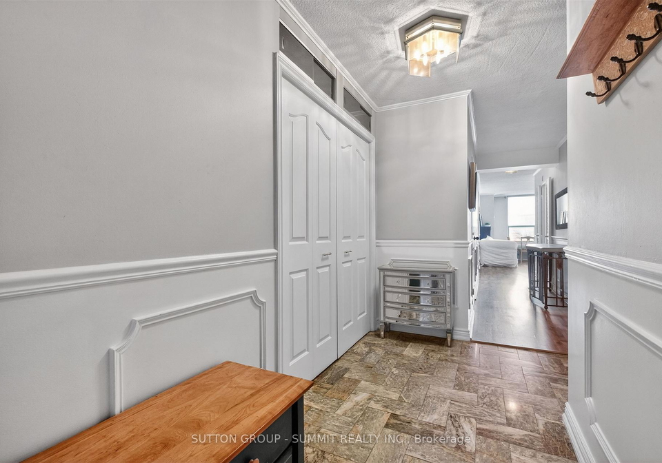 1535-lakeshore-road-e-mississauga-ontario-w13421056