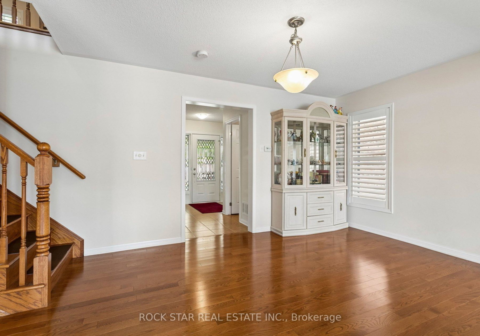10-klemscott-road-brampton-ontario-w13421134