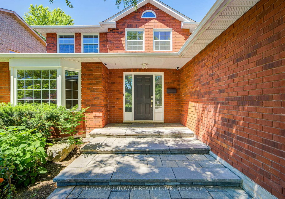 1273-blackthorn-place-oakville-ontario-w13421220
