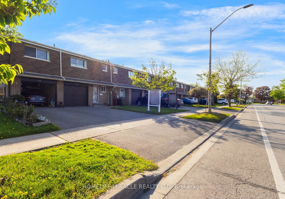 7450-darcel-avenue-mississauga-ontario-w13421372