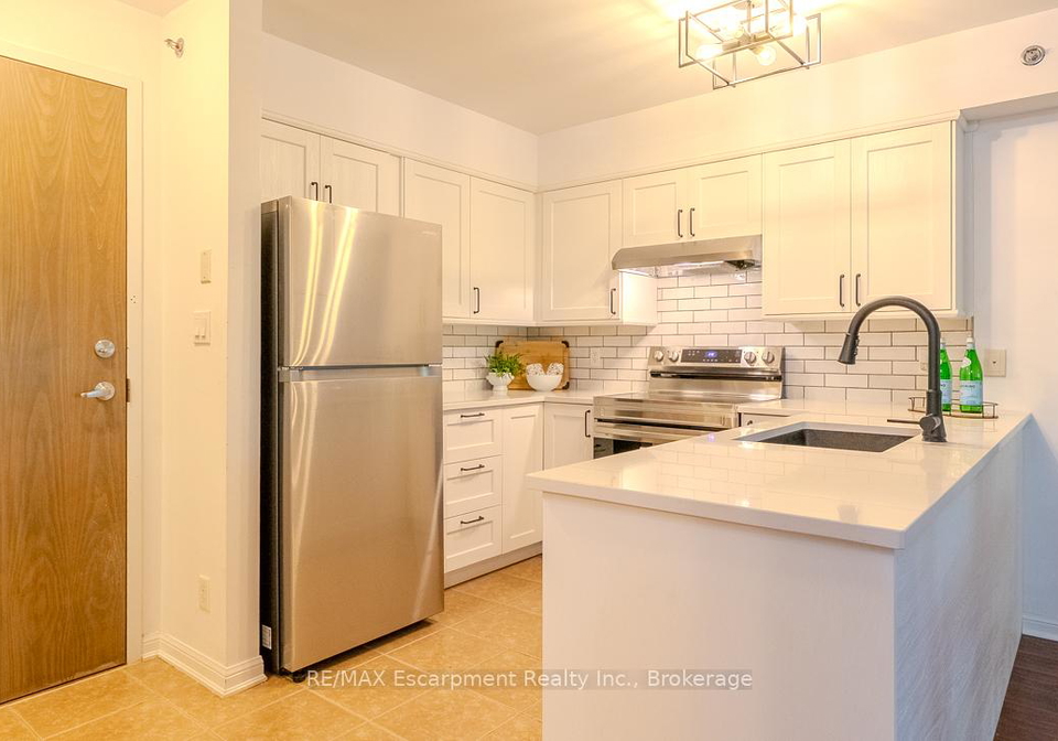 3070-rotary-way-burlington-ontario-w13421486