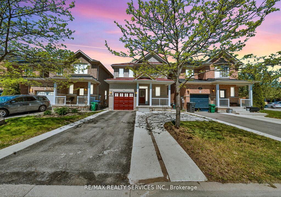 15-lockburn-crescent-brampton-ontario-w13421556