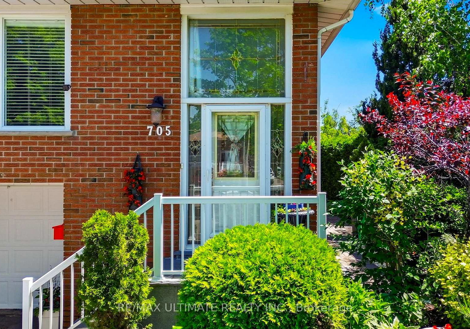 705-eaglemount-crescent-mississauga-ontario-w13421948