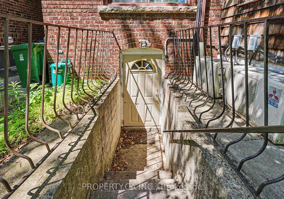 130-lauder-avenue-toronto-ontario-w13421990