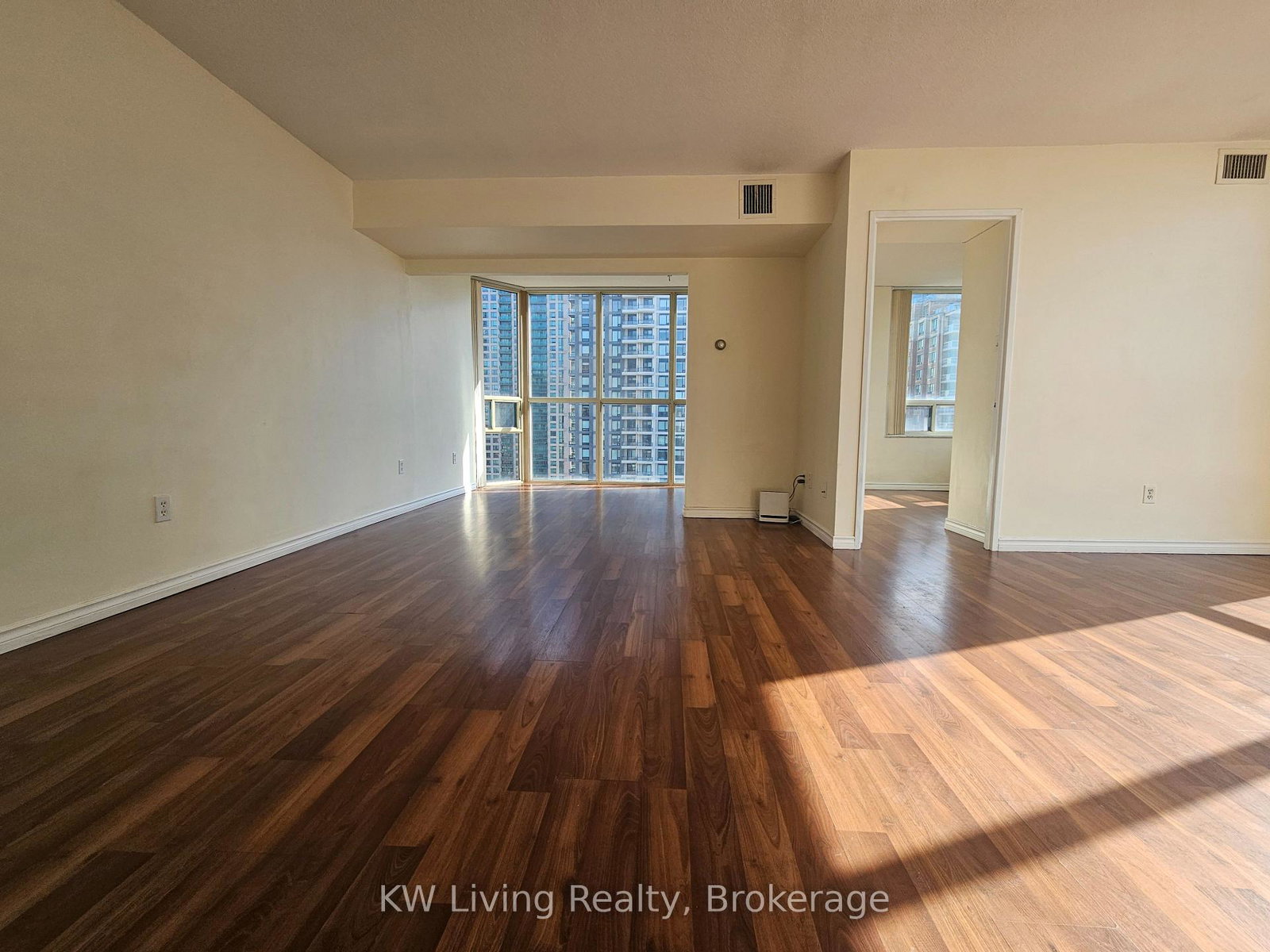 285-enfield-place-mississauga-ontario-w13422116