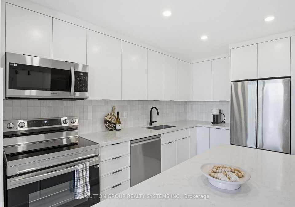 60-southport-street-toronto-ontario-w13422144