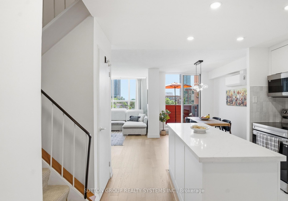 60-southport-street-toronto-ontario-w13422144