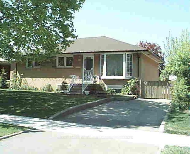34-paragon-road-etobicoke-ontario-w13422180