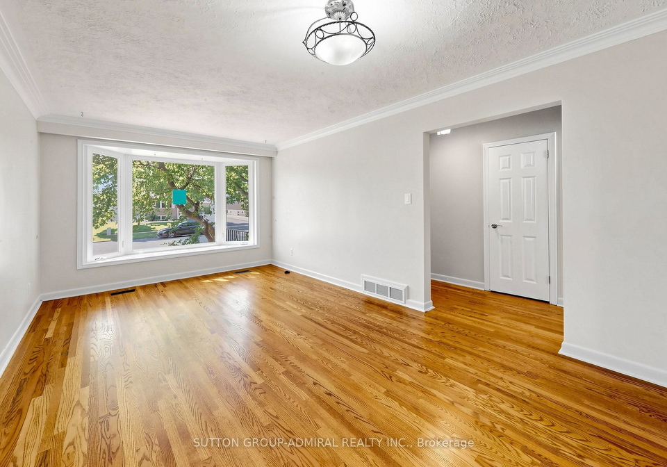 34-paragon-road-etobicoke-ontario-w13422180