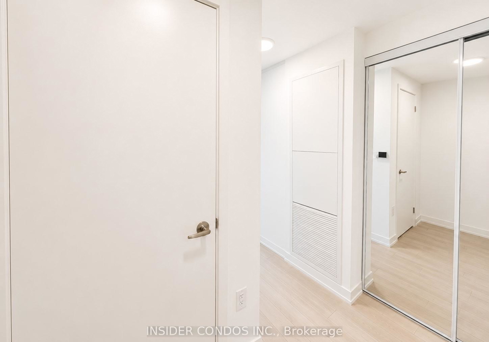 4010-eglinton-avenue-w-etobicoke-ontario-w13422246