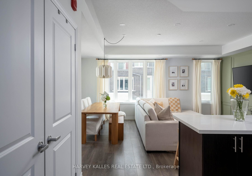 85-eastwood-park-gardens-etobicoke-ontario-w13422262