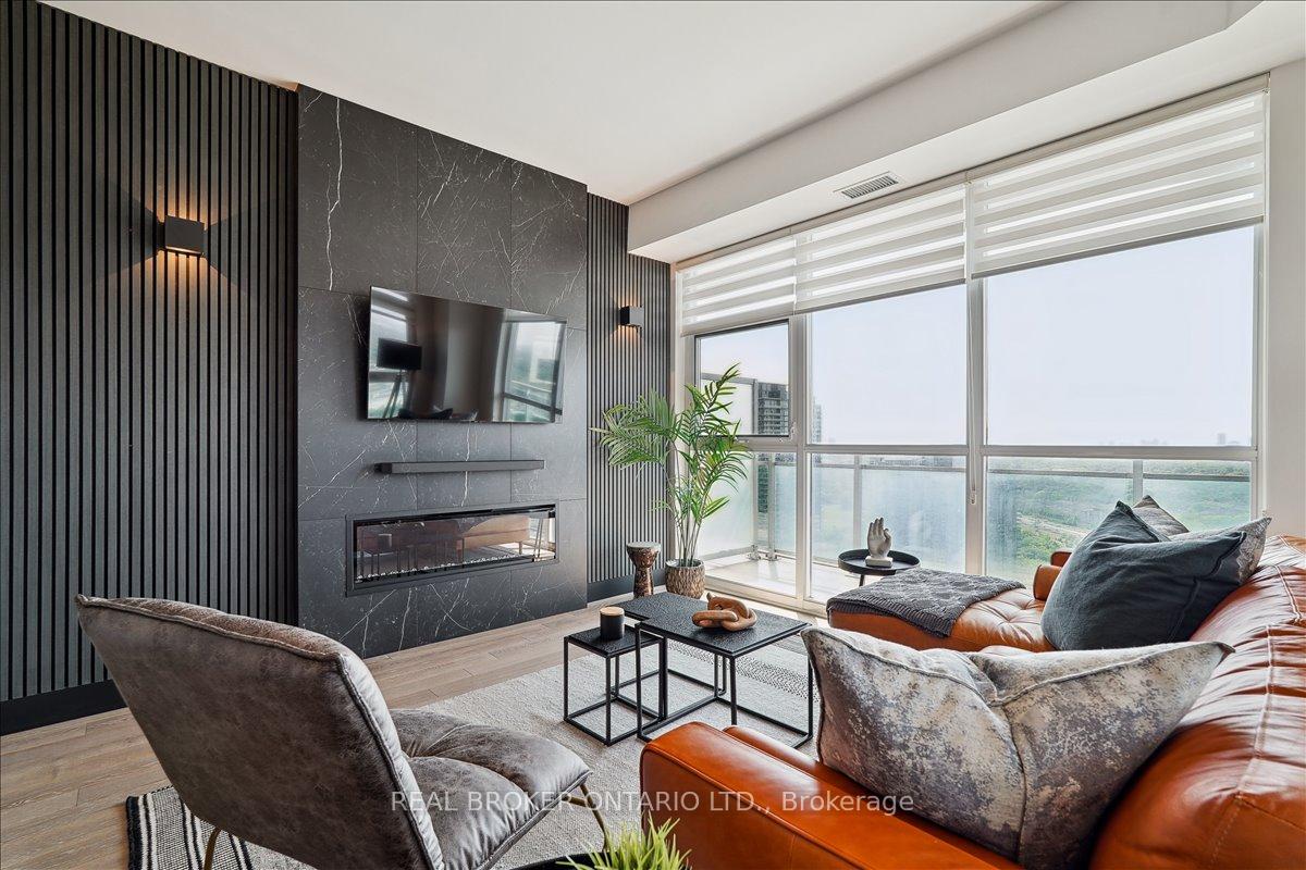 33-shore-breeze-drive-etobicoke-ontario-w13422362