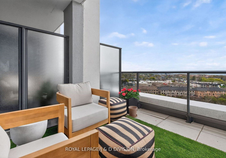 1063-douglas-mccurdy-common-mississauga-ontario-w13422466