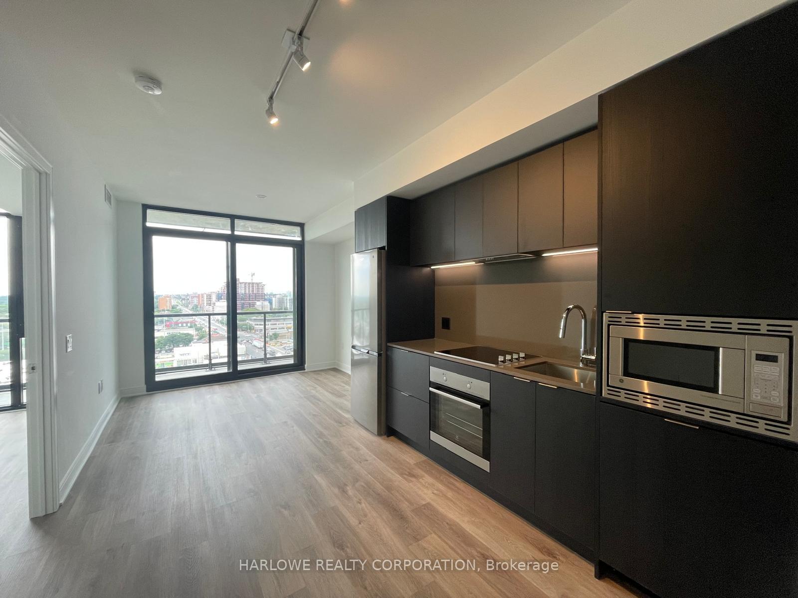 86-dundas-street-e-mississauga-ontario-w13422516