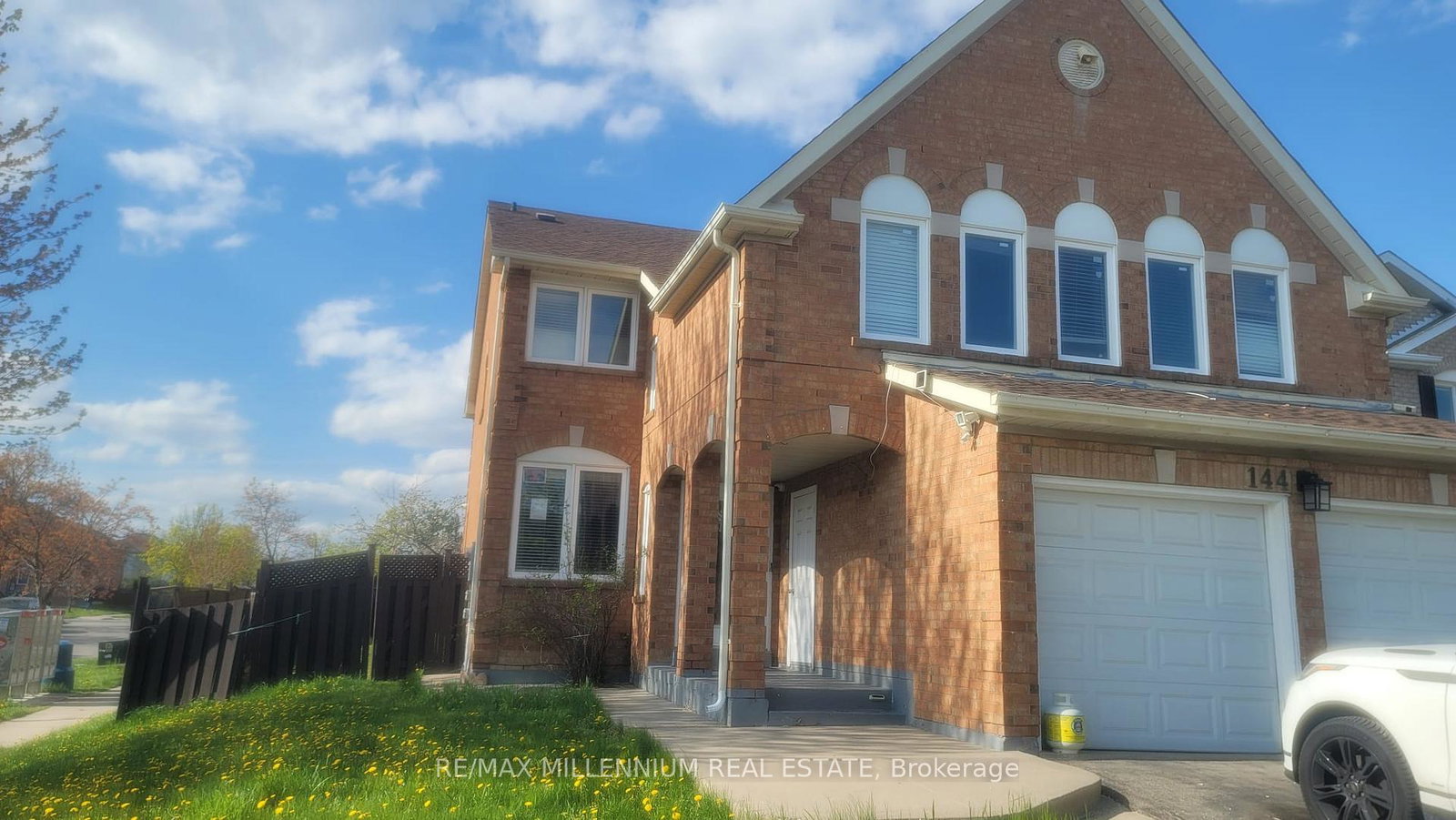 144-moffatt-avenue-brampton-ontario-w13422678