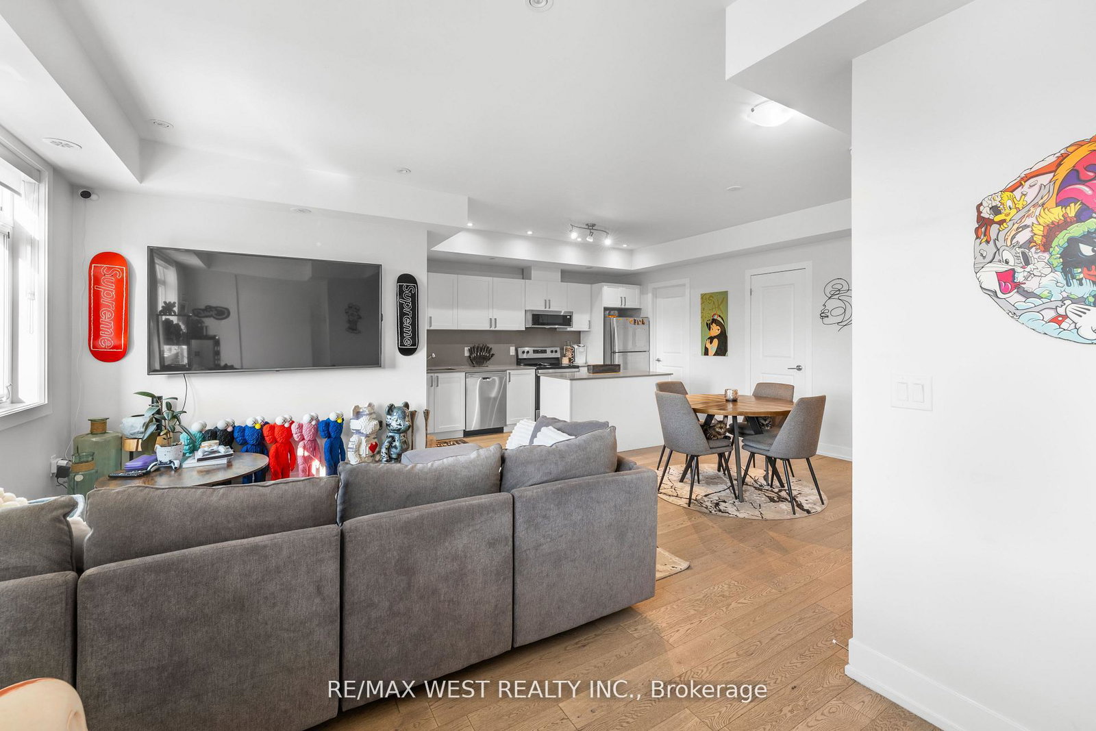 1062-douglas-mccurdy-common-mississauga-ontario-w13422734