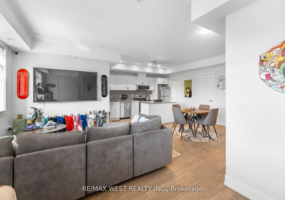 1062-douglas-mccurdy-common-mississauga-ontario-w13422734