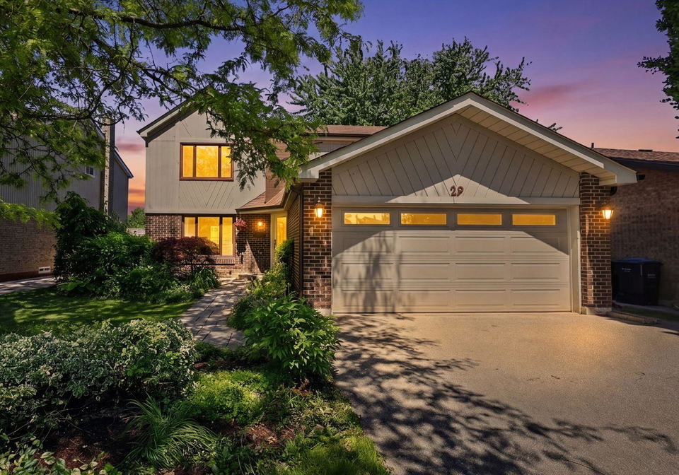 29-mansfield-street-brampton-ontario-w13422784