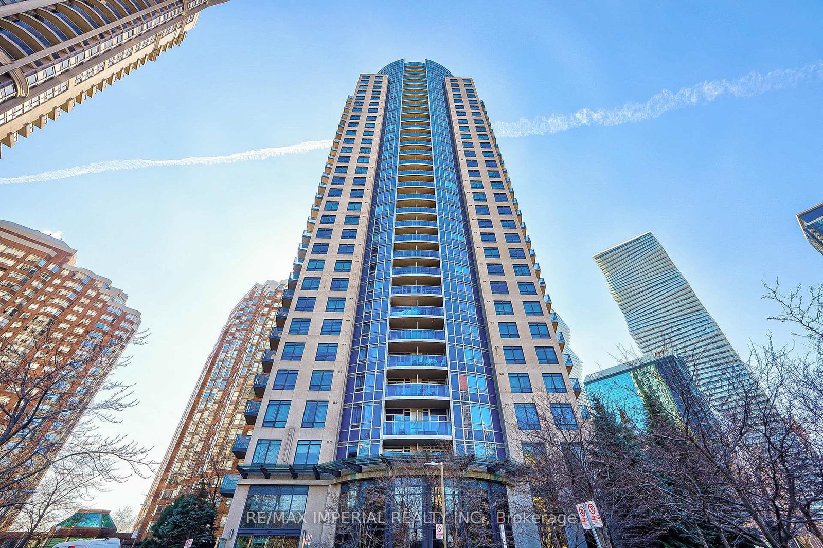 330-burnhamthorpe-road-w-mississauga-ontario-w13422978