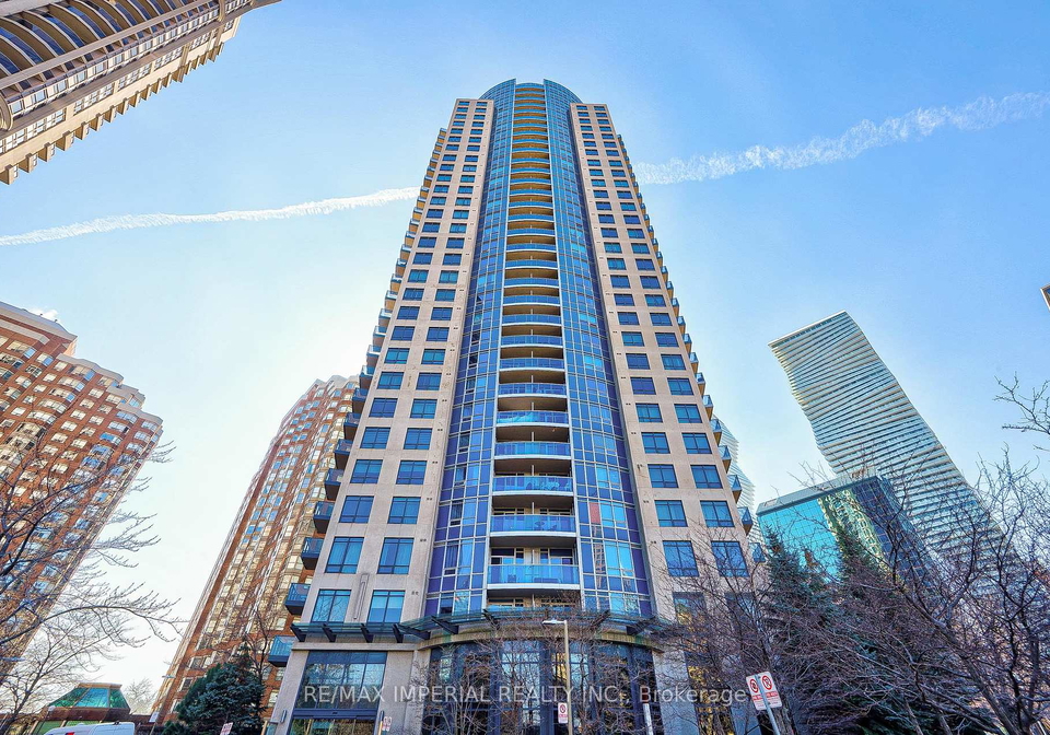 330-burnhamthorpe-road-w-mississauga-ontario-w13422978
