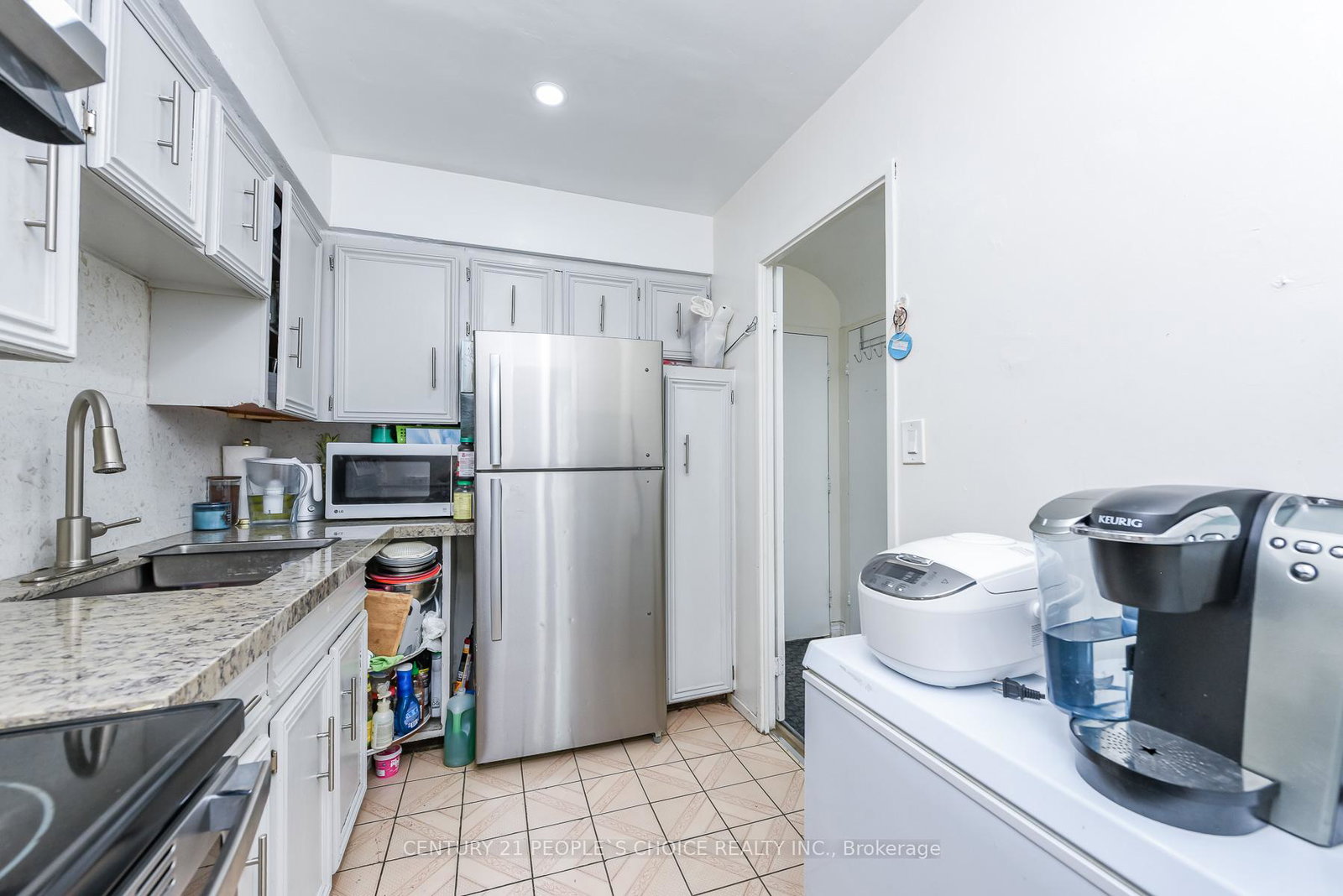 10-eddystone-avenue-york-ontario-w13422980