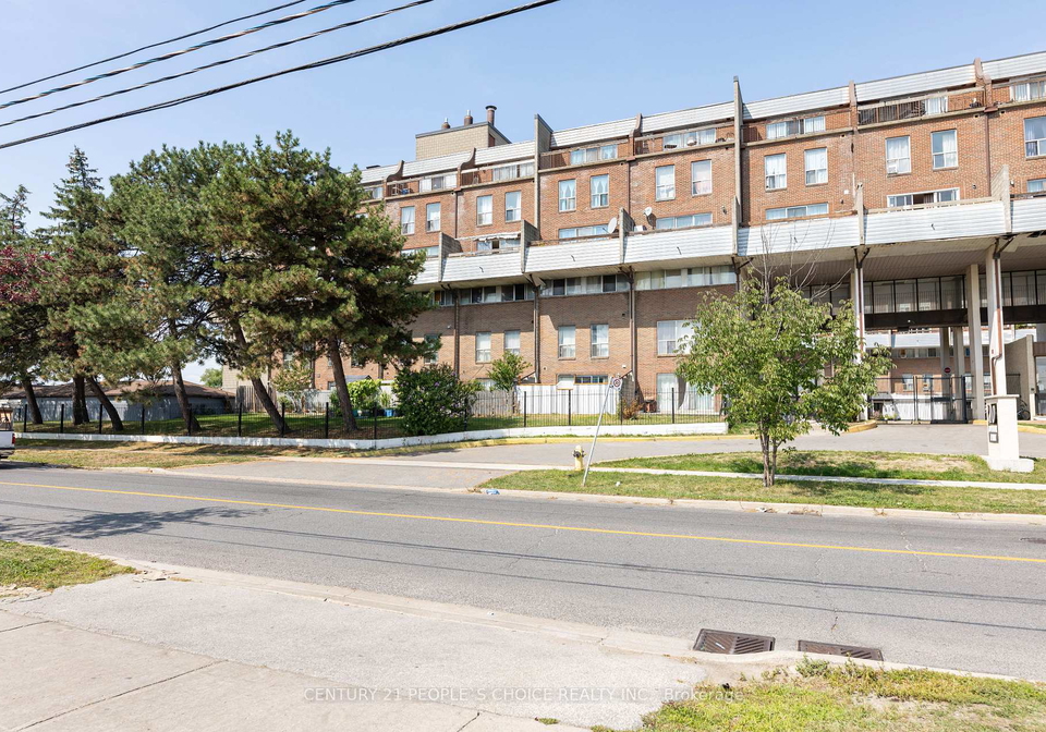 10-eddystone-avenue-york-ontario-w13422980