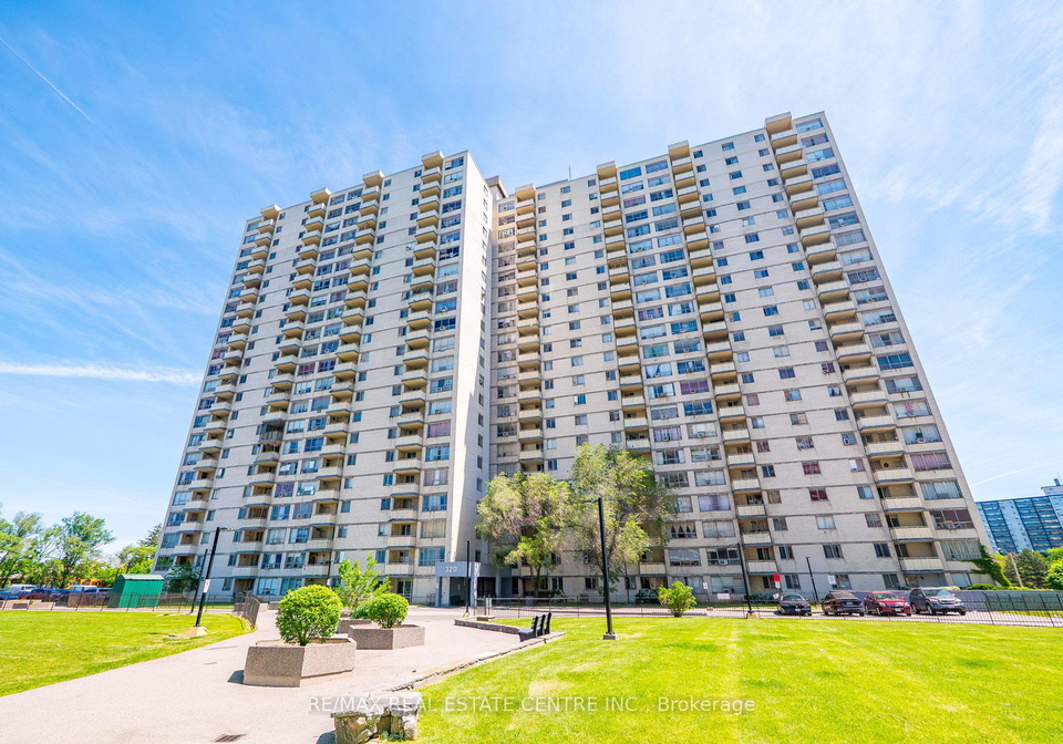 320-dixon-road-etobicoke-ontario-w13423034