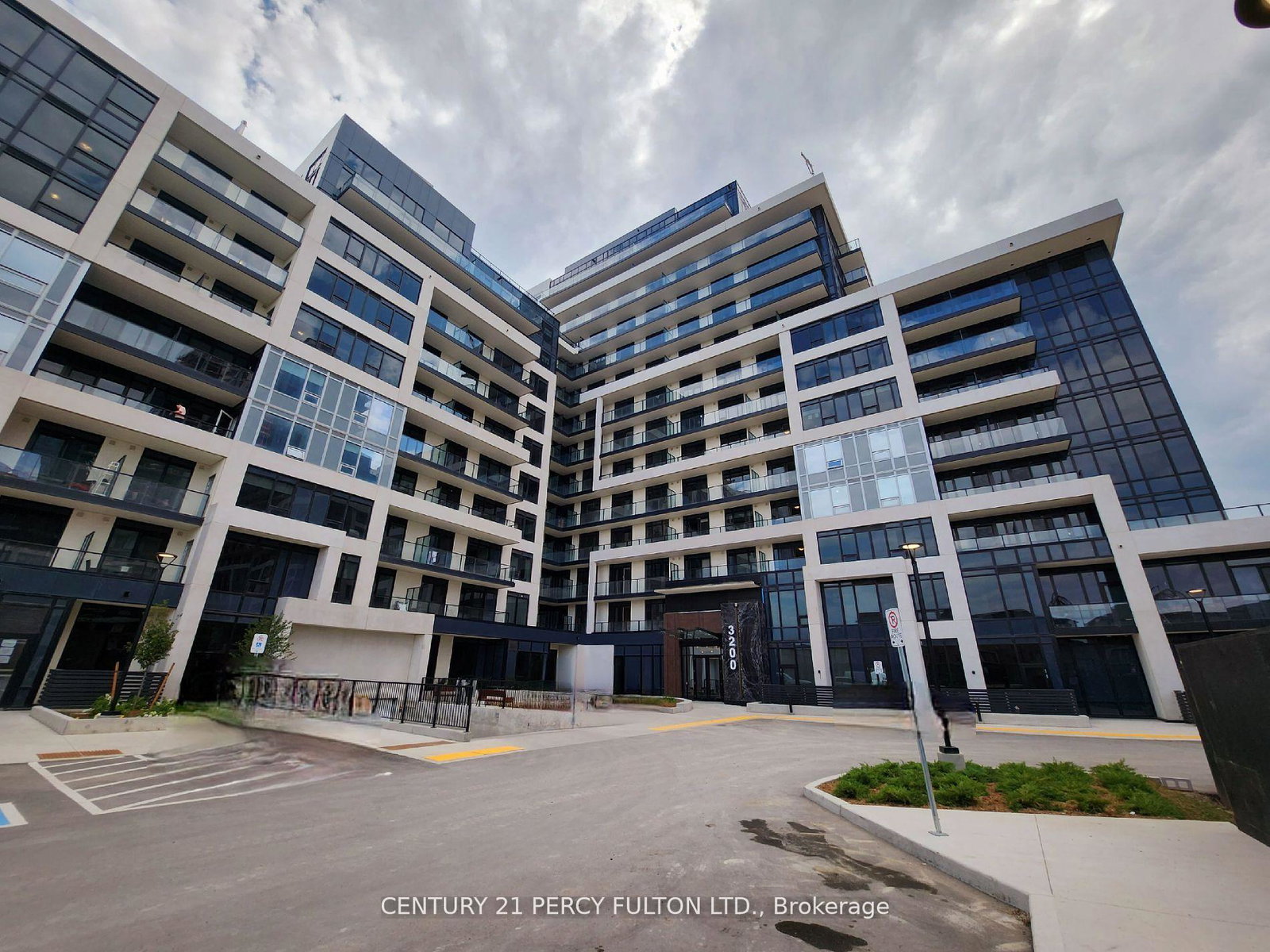 3200-william-coltson-avenue-oakville-ontario-w13423308