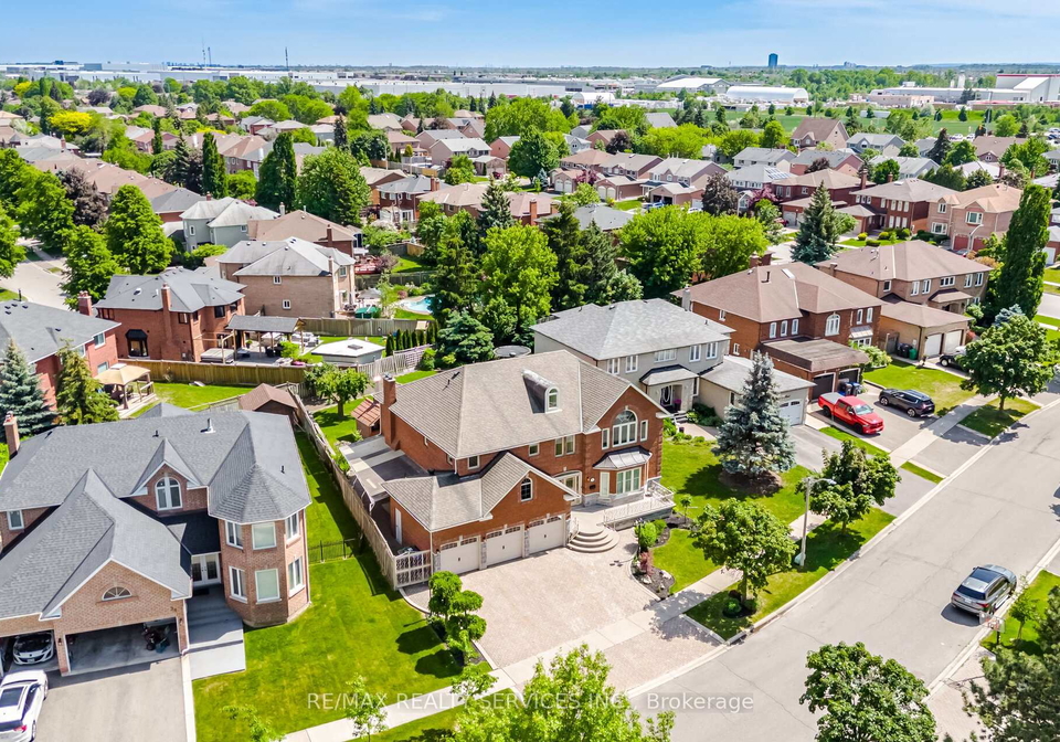 36-shadywood-road-brampton-ontario-w13423420