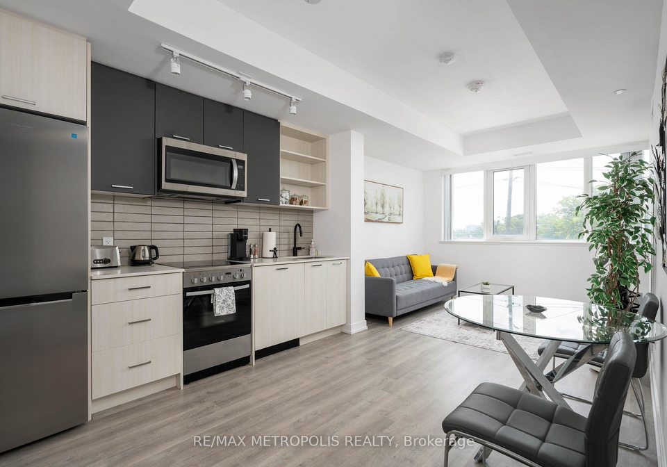 2300-st-clair-avenue-w-toronto-ontario-w13423434